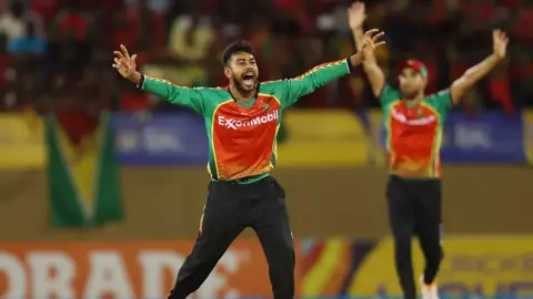‘মিরাজ বিশ্বমানের স্পিনার’