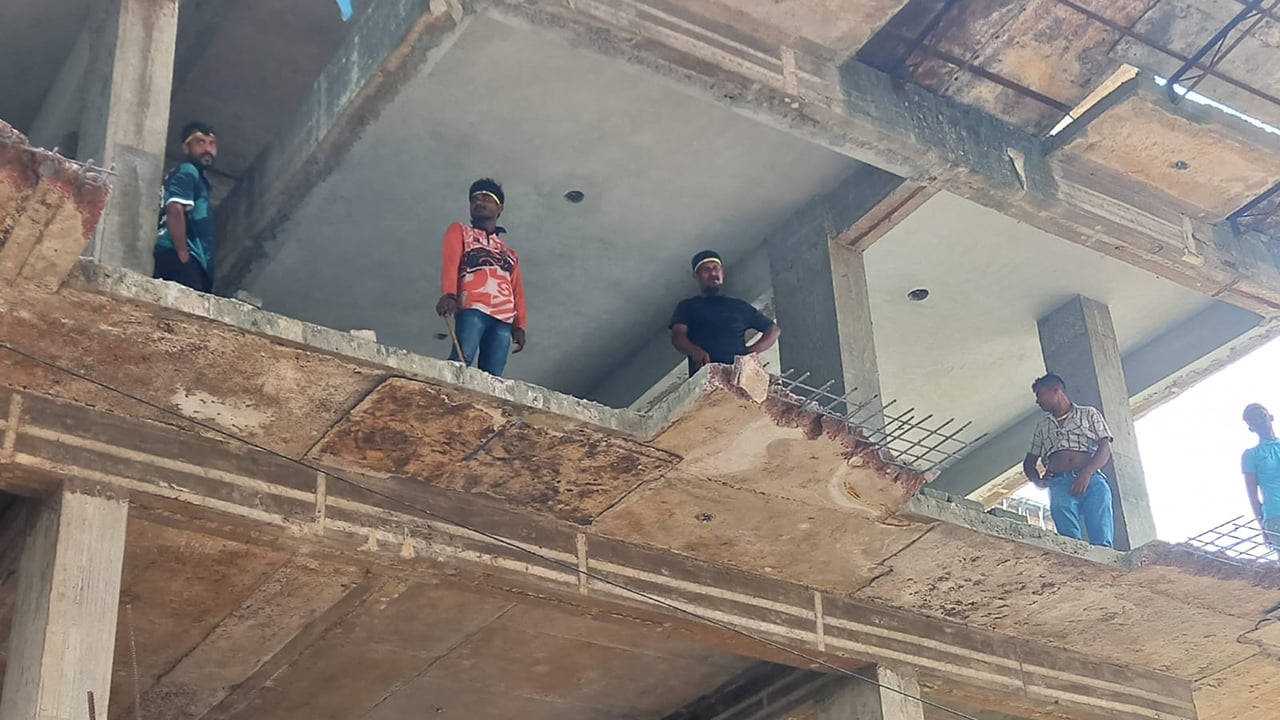 পল্লবীতে ১০ ভবনের বিদ্যুৎ সংযোগ বিচ্ছিন্ন