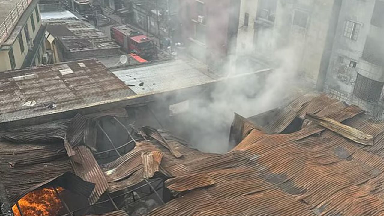 রূপনগরের আগুনের ঘটনায় নিহত ৯, হাসপাতালে ২