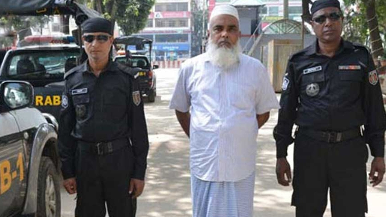 দুর্নীতির দায়ে স্বাস্থ্যের সেই মালেকের ও তার স্ত্রীর কারাদণ্ড