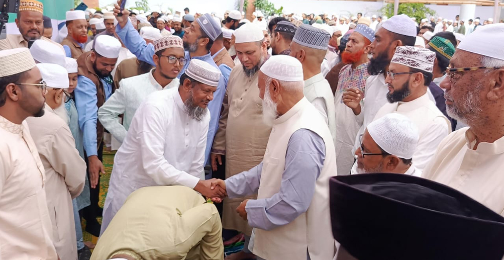 মমম