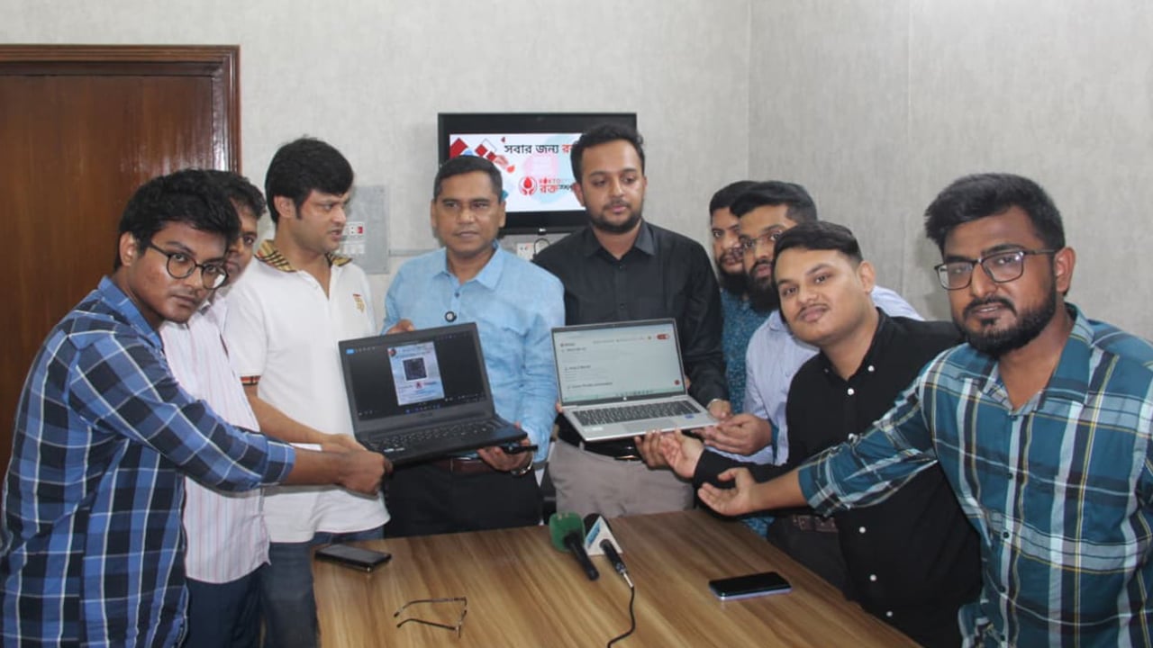 রক্তস্পন্দন ওয়েবপেজের নিয়ে এলো ছাত্রদল নেতা তাইফ