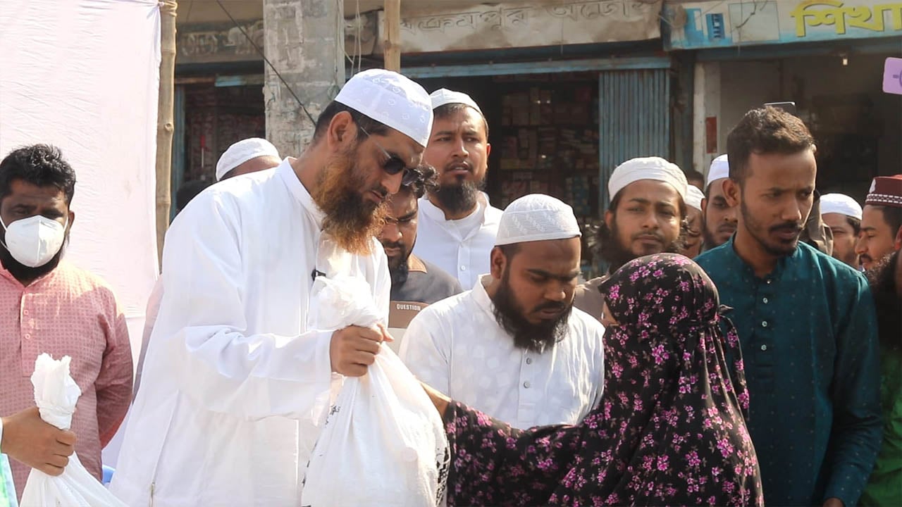 কল্যাণমুখী সমাজ গঠনে সামর্থবানদের সক্রিয় ভূমিকা রাখতে হবে