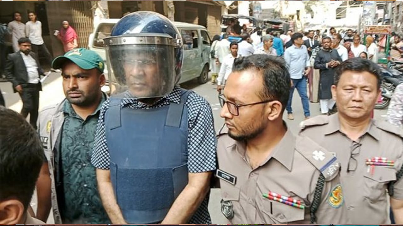 ট্রাইব্যুনালে গুমের মামলায় মামুন খালেদ গ্রেপ্তার