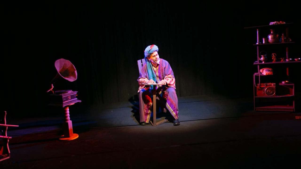 মঞ্চে এলো নতুন একক নাটক ‘ভাসানে উজান’