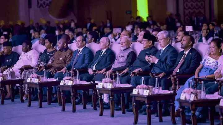 দিল্লিতে থাকলেও নরেন্দ্র মোদির নৈশভোজে অংশ নেননি শি জিনপিং