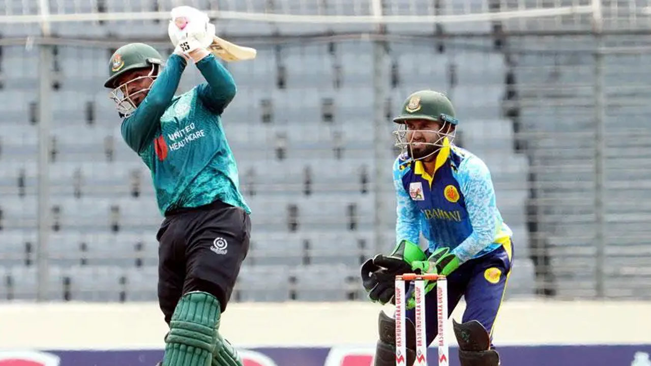 আবাহনী না মোহামেডান কার হাতে উঠবে শিরোপা