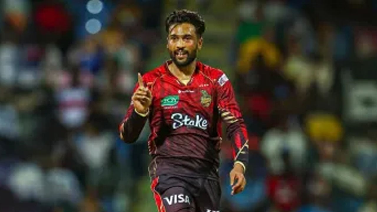৪০০ উইকেটের ক্লাবে আমির, উপরে আছেন যারা