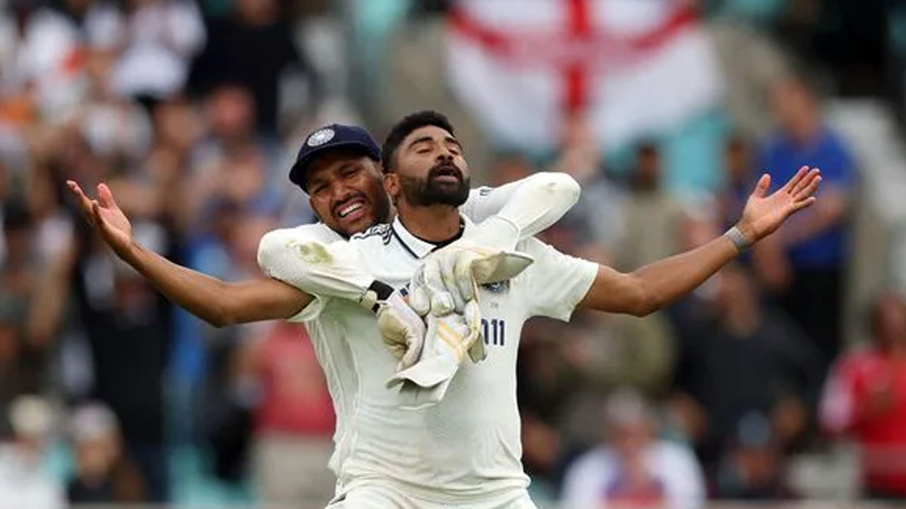 ভারতকে জিতিয়ে ক্যারিয়ারসেরা অবস্থানে সিরাজ