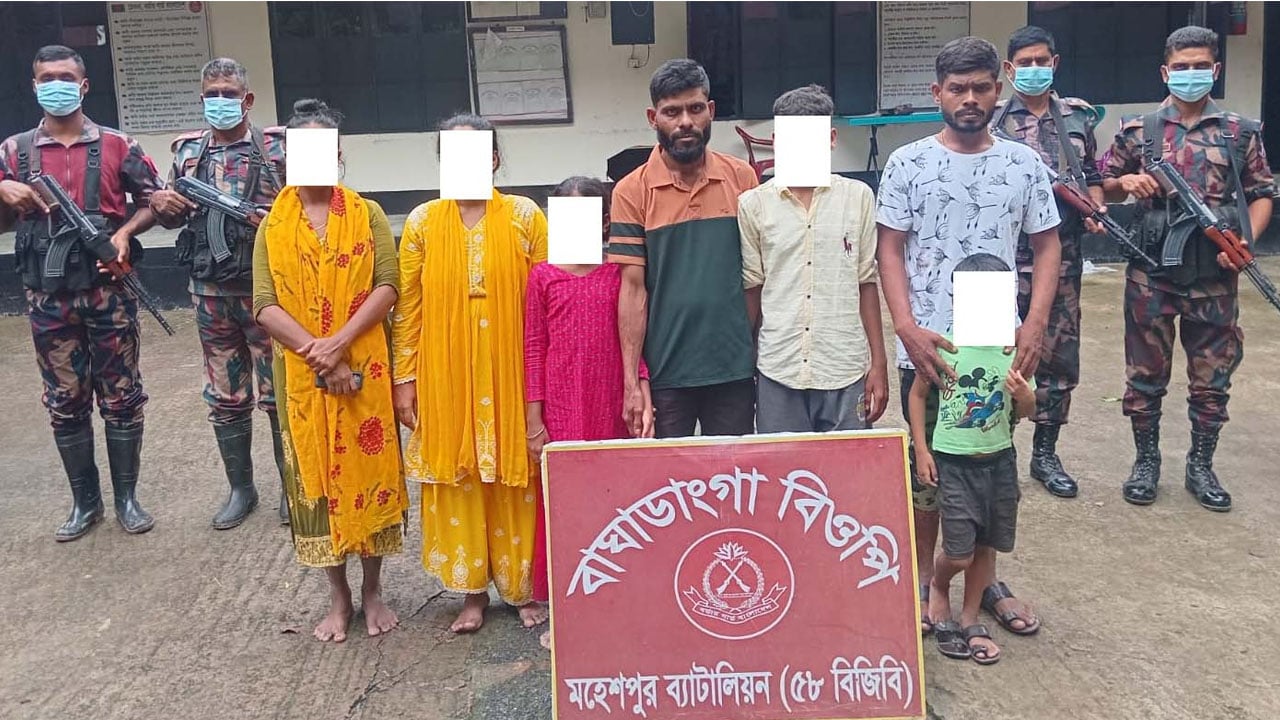 সীমান্তে ৭ বাংলাদেশিকে হস্তান্তর বিএসএফের