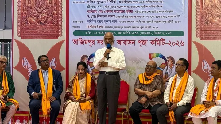 দুর্গাপূজার শিক্ষা হোক সত্য প্রতিষ্ঠা ও অন্যায় দূর করার প্রেরণা: এলজিআরডি মন্ত্রী