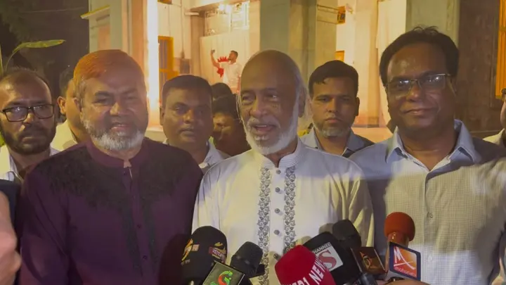 সব ধর্মের মানুষ মিলেমিশে বসবাস করব: স্থানীয় সরকারমন্ত্রী