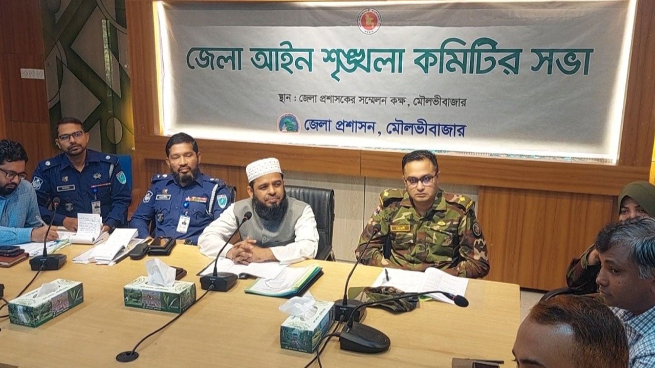 সীমান্তে চোরাচালান বন্ধে কঠোর নজরদারি বাড়ানোর সিদ্ধান্ত