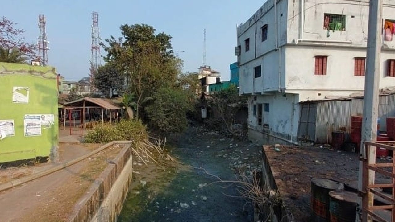 মোংলার ‘ঠাকুরানী খাল’ দখল-দূষণে অস্তিত্ব সংকটে