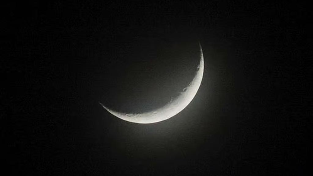 দেশের আকাশে দেখা গেছে চাঁদ, রোজা শুরু রোববার