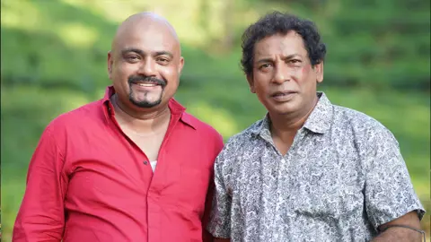 
মোশাররফ করিমের সঙ্গে আট নাটকে সোহাগ