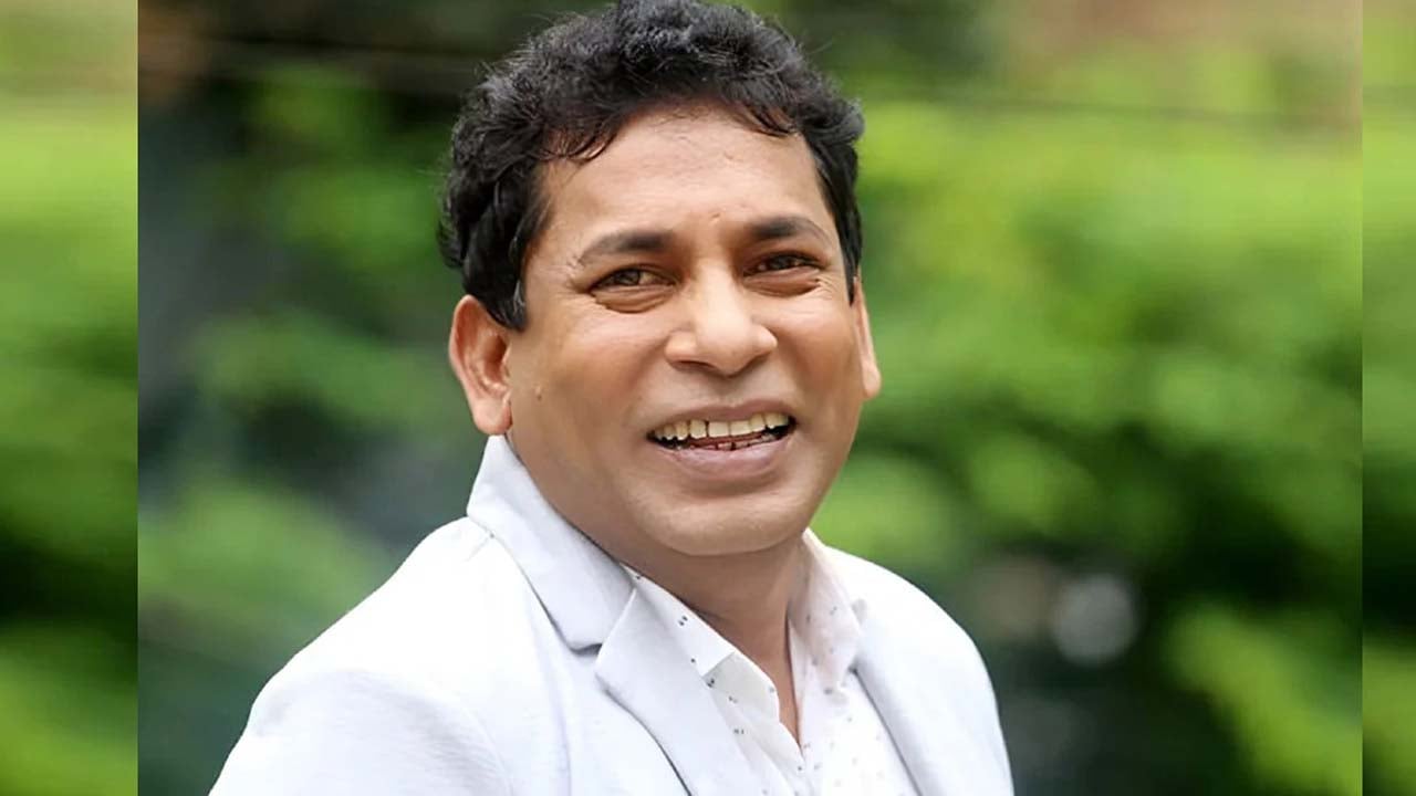প্রথমবার বিচারকের দায়িত্বে মোশাররফ করিম