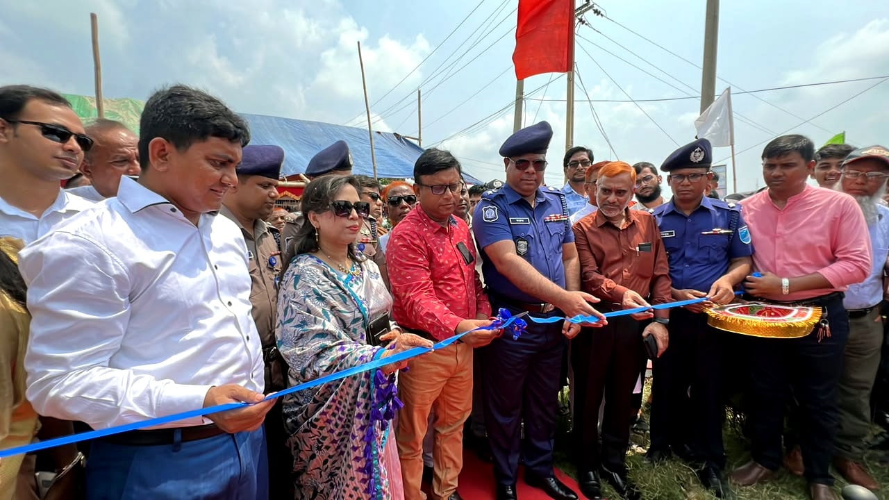 বীরশ্রেষ্ঠ মতিউর রহমানের স্মৃতি ম্যুরাল ‘বাংলার ঈগল’ উদ্বোধন