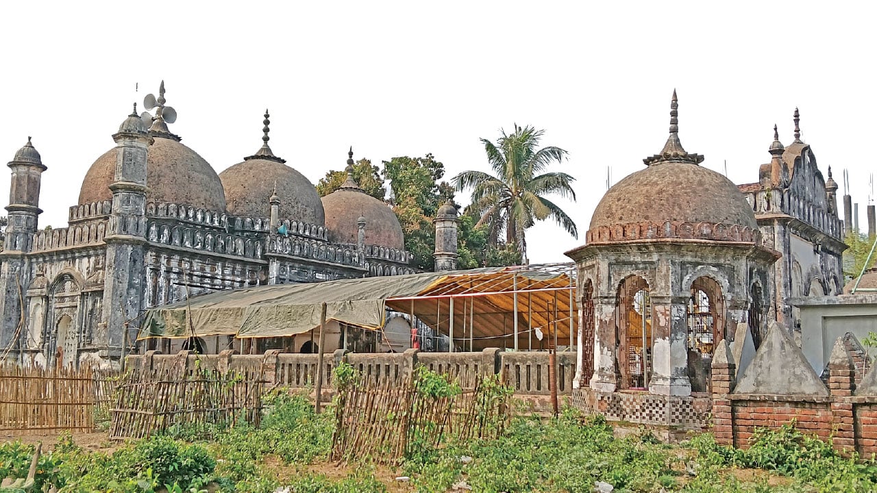 ঐতিহাসিক ইসলামি স্থাপত্য কুষ্টিয়ার ঝাউদিয়া শাহী মসজিদ