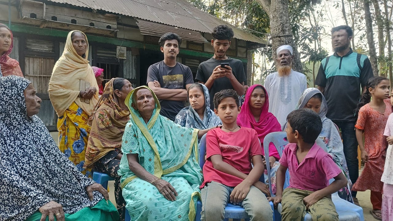 মেয়েকে উত্ত্যক্তের প্রতিবাদ করায় বাবাকে পিটিয়ে হত্যার অভিযোগ