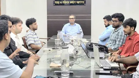 ডেঙ্গু মোকাবিলায় কনটেন্ট ক্রিয়েটরদের পাশে চায় স্বাস্থ্য মন্ত্রণালয়