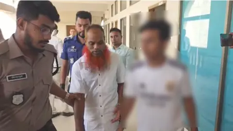 মুন্সীগঞ্জে মেয়েকে ধর্ষণের দায়ে বাবার যাবজ্জীবন 