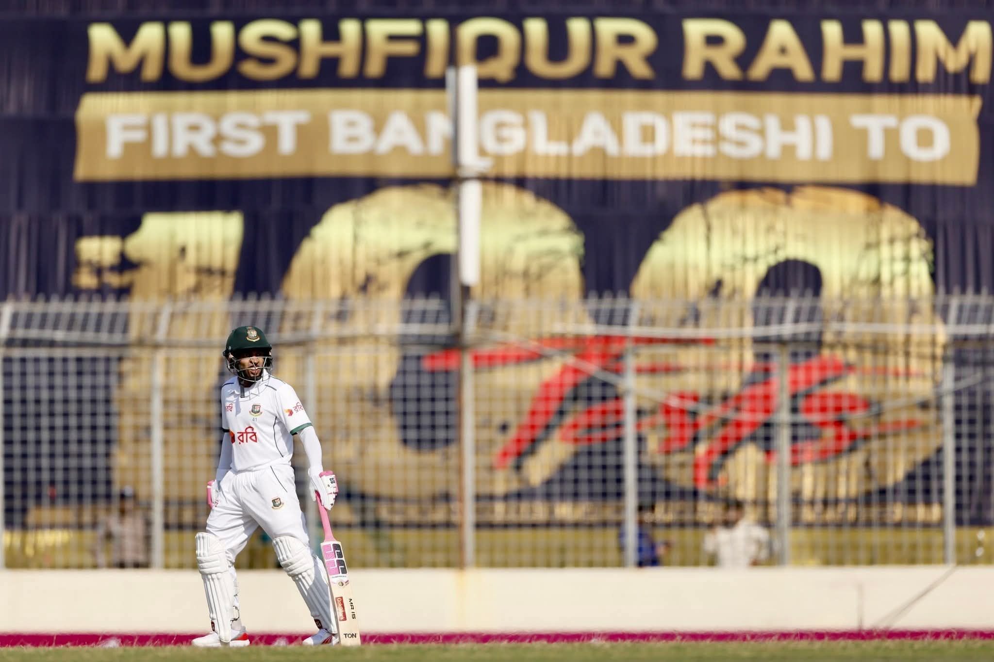 শততম টেস্টের অল্পস্বল্প গল্প