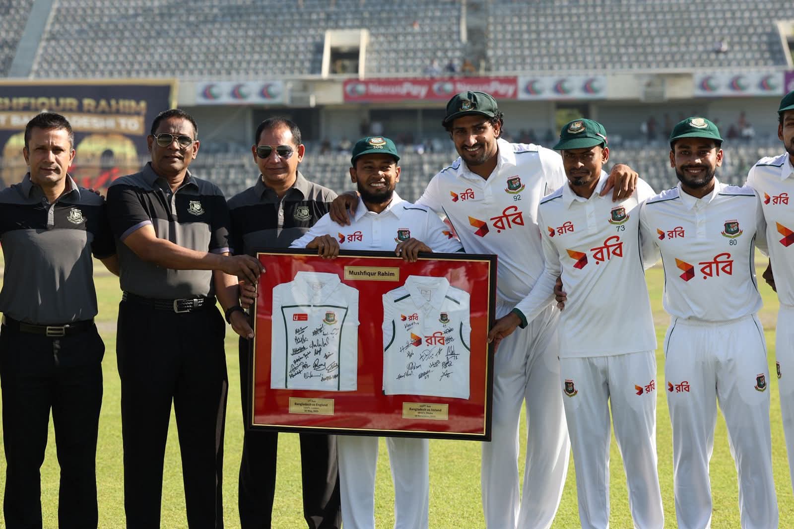 বর্ণিল আয়োজনে শততম টেস্টের উৎসব