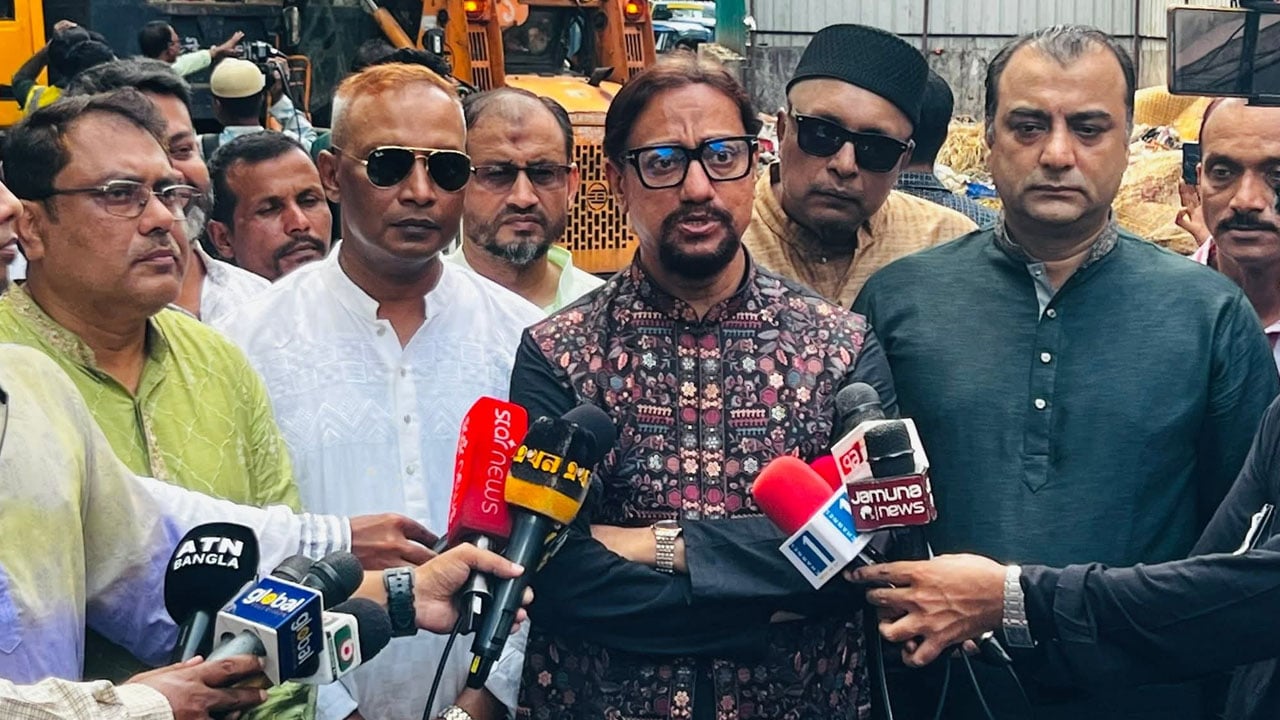 ছয় ঘণ্টার মধ্যে কোরবানির বর্জ্যমুক্ত চট্টগ্রাম নগরী