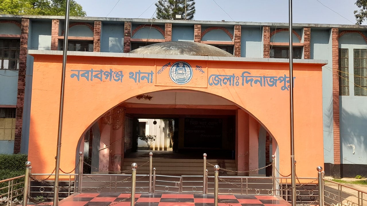 নবাবগঞ্জে ইউক্যালিপটাস বাগান থেকে অজ্ঞাত লাশ উদ্ধার