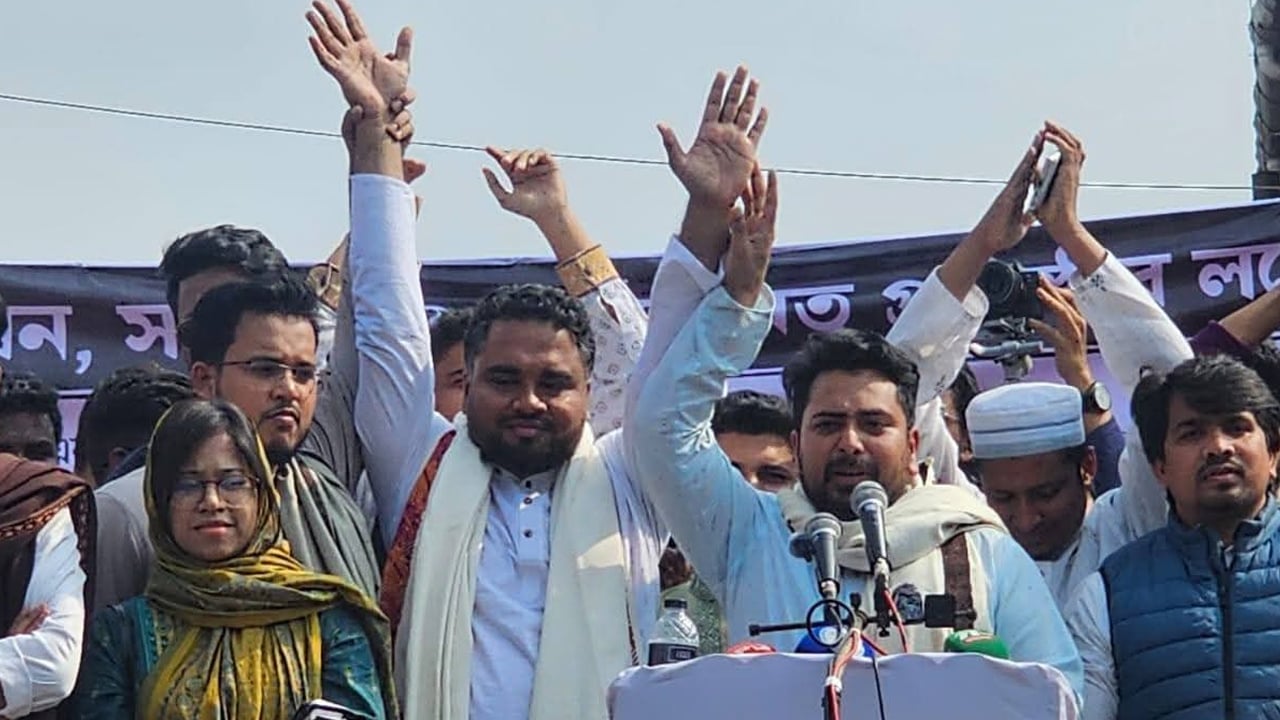 বিএনপি কেন্দ্র দখল করতে চাইলে ১১ দলীয় জোট বসে থাকবে না