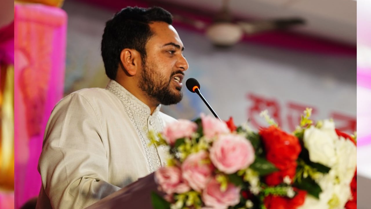 এই মুহূর্তে সবচেয়ে বেশি প্রয়োজন সাম্প্রদায়িক সম্প্রীতি: নাহিদ ইসলাম