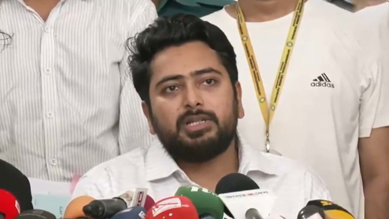 নিউ ইয়র্কে হামলার ঘটনায় সরকারকে জবাবদিহি করতে হবে: নাহিদ