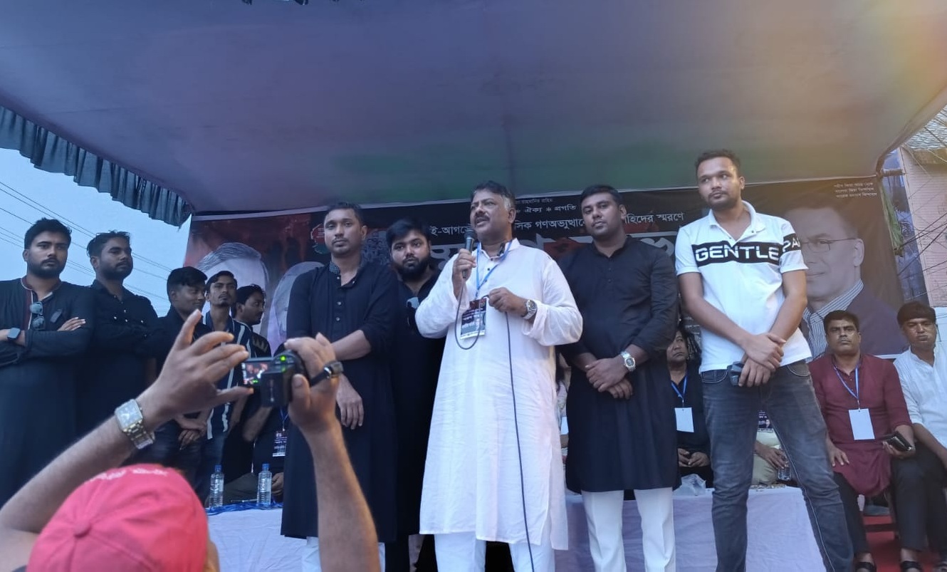 দেশের গণতন্ত্র এখন ষড়যন্ত্রের শিকার: দুলু