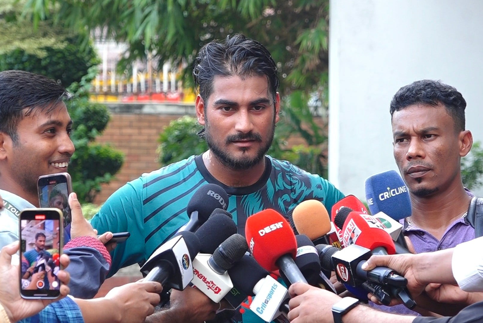 বাংলাদেশকেই এগিয়ে রাখছেন নাঈম