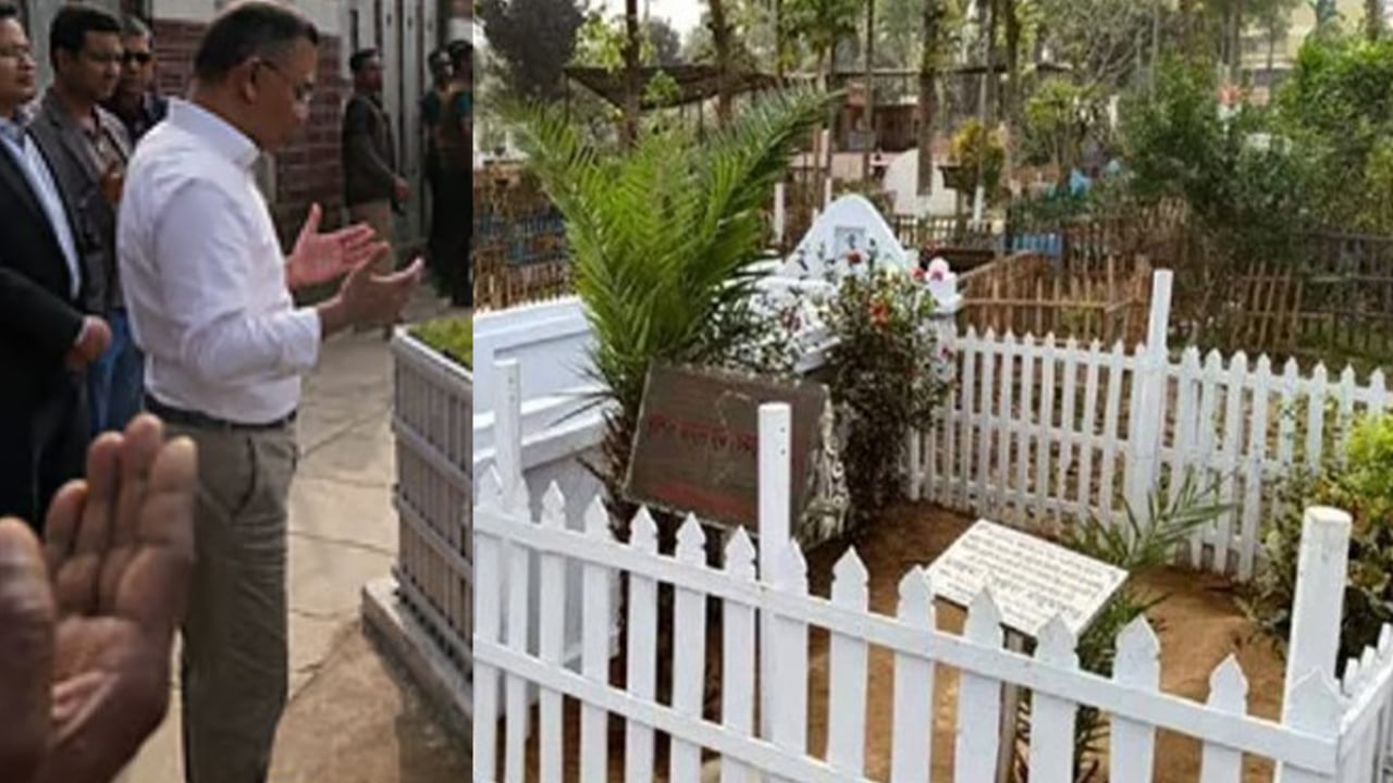 দিনাজপুরে নানা-নানির কবর জিয়ারত করলেন প্রধানমন্ত্রী