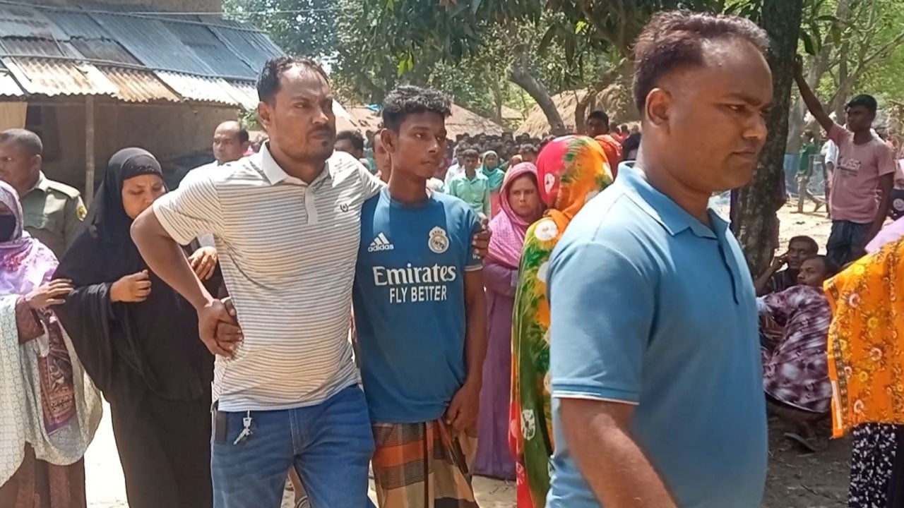 নওগাঁয় চার হত্যাকাণ্ড: ভাগিনা আটক, তিনজন পুলিশ হেফাজতে