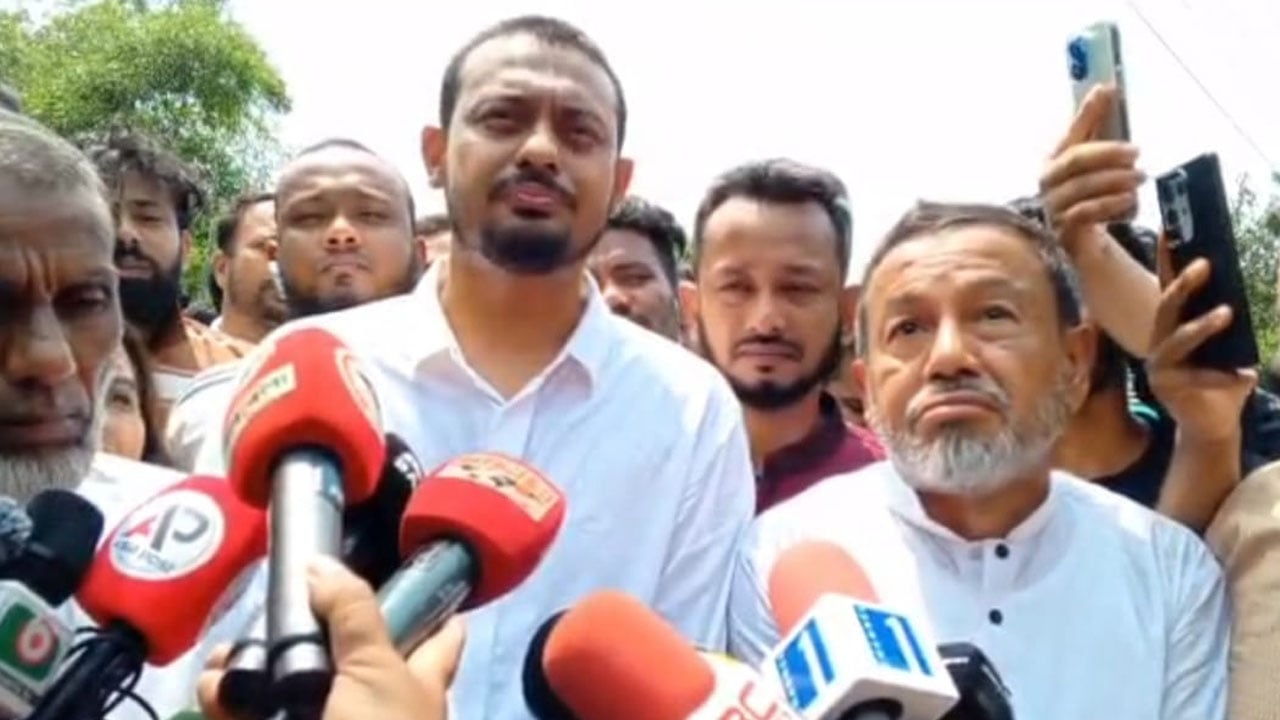 নাগরিকদের নিরাপত্তা দিতে সরকার পুরোপুরি ব্যর্থ: নাসীরুদ্দীন পাটওয়ারী
