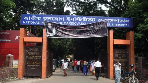 হার্টের রিংয়ে সিন্ডিকেট: হৃদরোগ ইনস্টিটিউটে দুদকের অভিযান