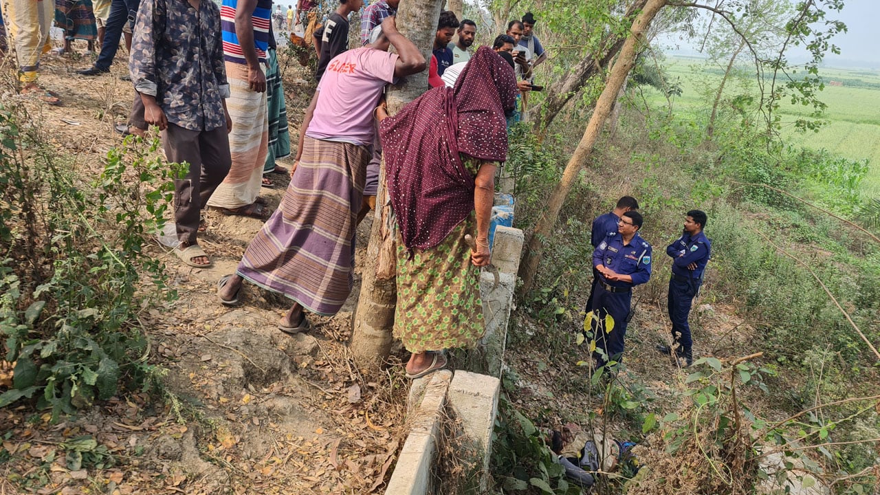 গুরুদাসপুর–বড়াইগ্রাম সীমান্তে অজ্ঞাত ব্যক্তির লাশ উদ্ধার