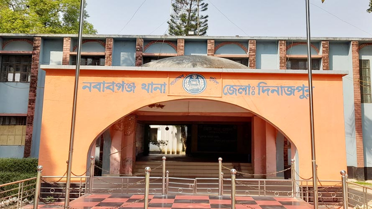 রাতে নিখোঁজ, সকালে পুকুরে ভেসে উঠল যুবকের লাশ