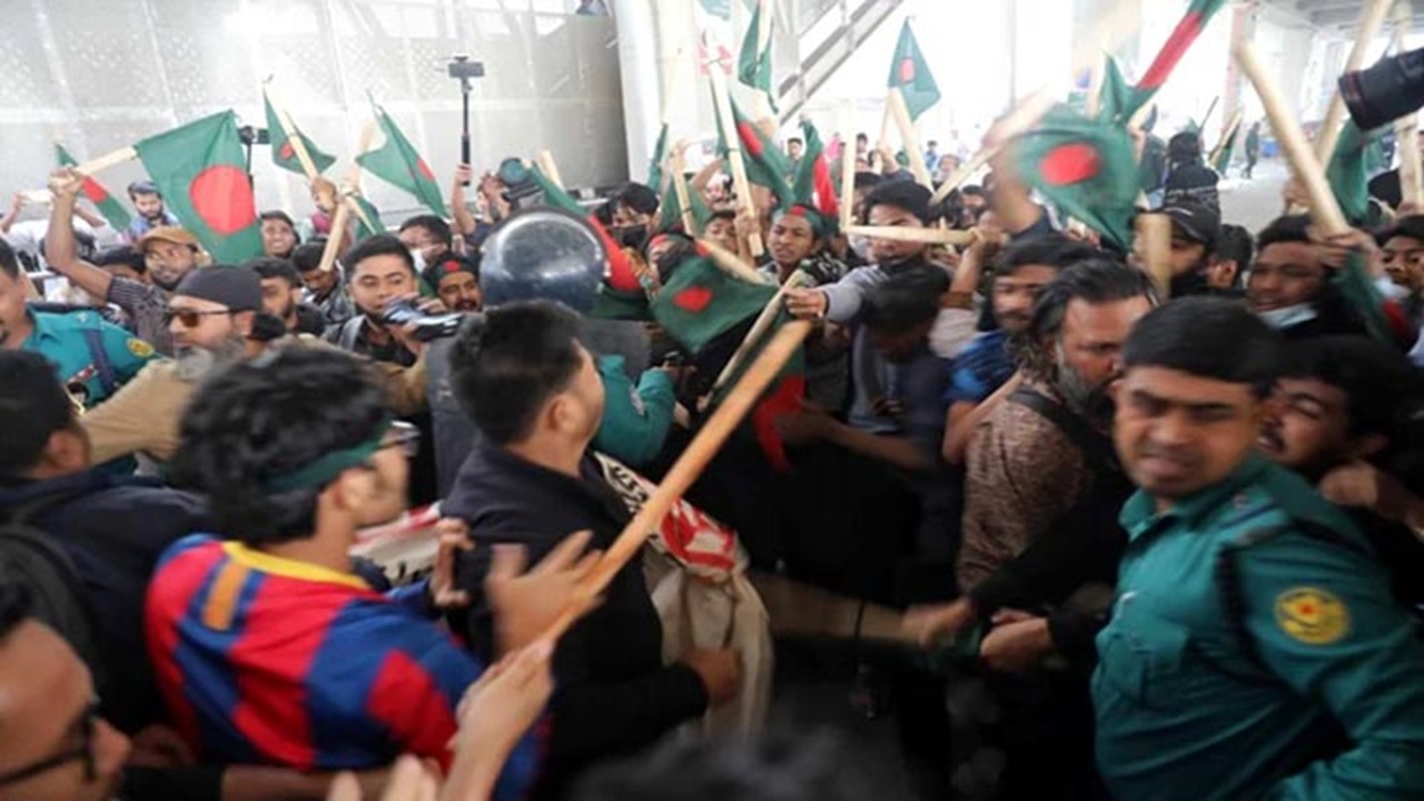 মতিঝিলে এনসিটিবির সামনে সংঘর্ষের ঘটনায় মামলা