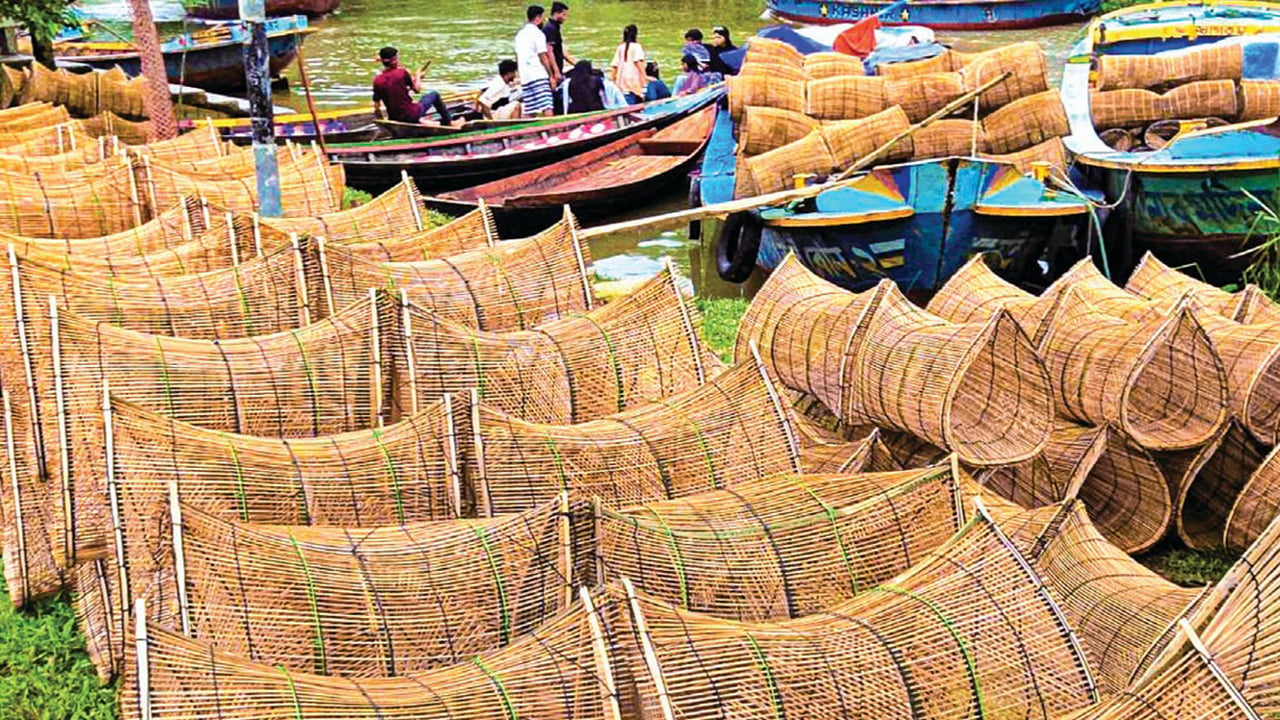 হারিয়ে যেতে বসেছে গ্রামবাংলার চাঁই-শিল্প
