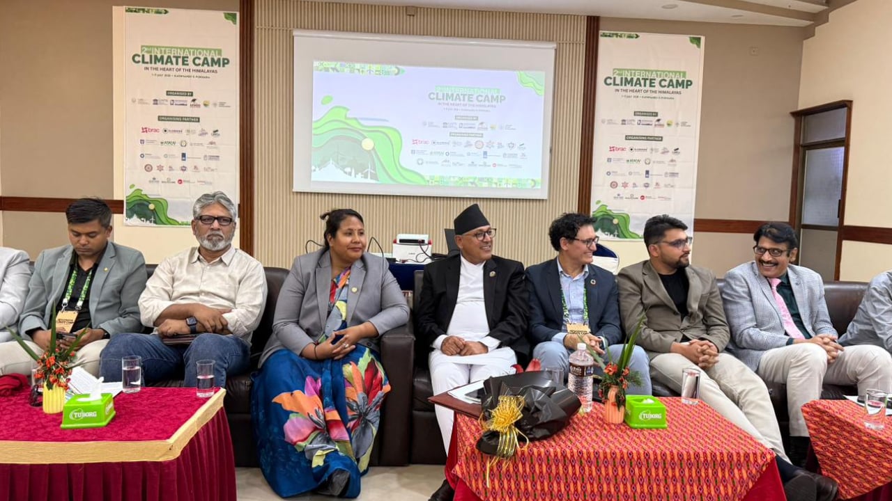 জলবায়ু পরিবর্তনের প্রভাব মোকাবিলায় প্রয়োজন সমন্বিত প্রচেষ্টা, মত বিশেষজ্ঞদের