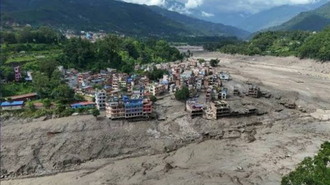 আকস্মিক বন্যার পূর্বাভাস দেওয়ার সুযোগ আছে কী