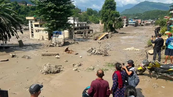 নেপালে পাঁচ জেলায় সতর্কতা জারি, গ্রামবাসীদের সরিয়ে নেওয়ার নির্দেশ