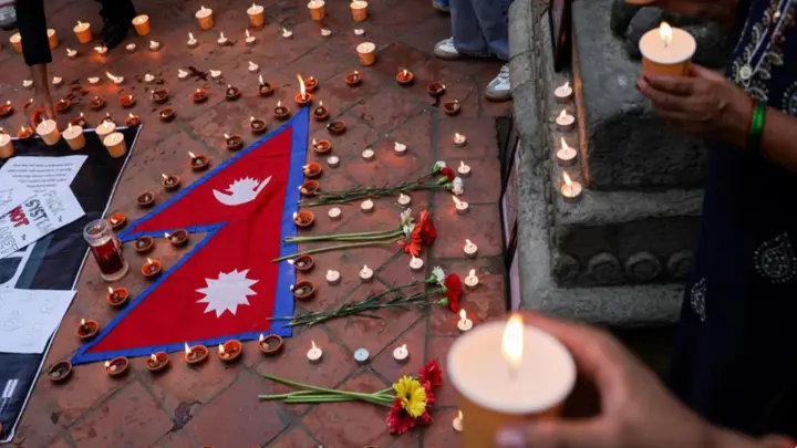 নেপালে বন্যায় মৃতদের স্মরণে জাতীয় শোক পালিত
