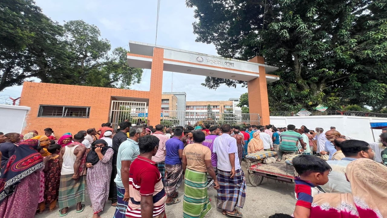 সাঘাটায় পুলিশকে ছুরিকাঘাত করা যুবকের লাশ উদ্ধার
