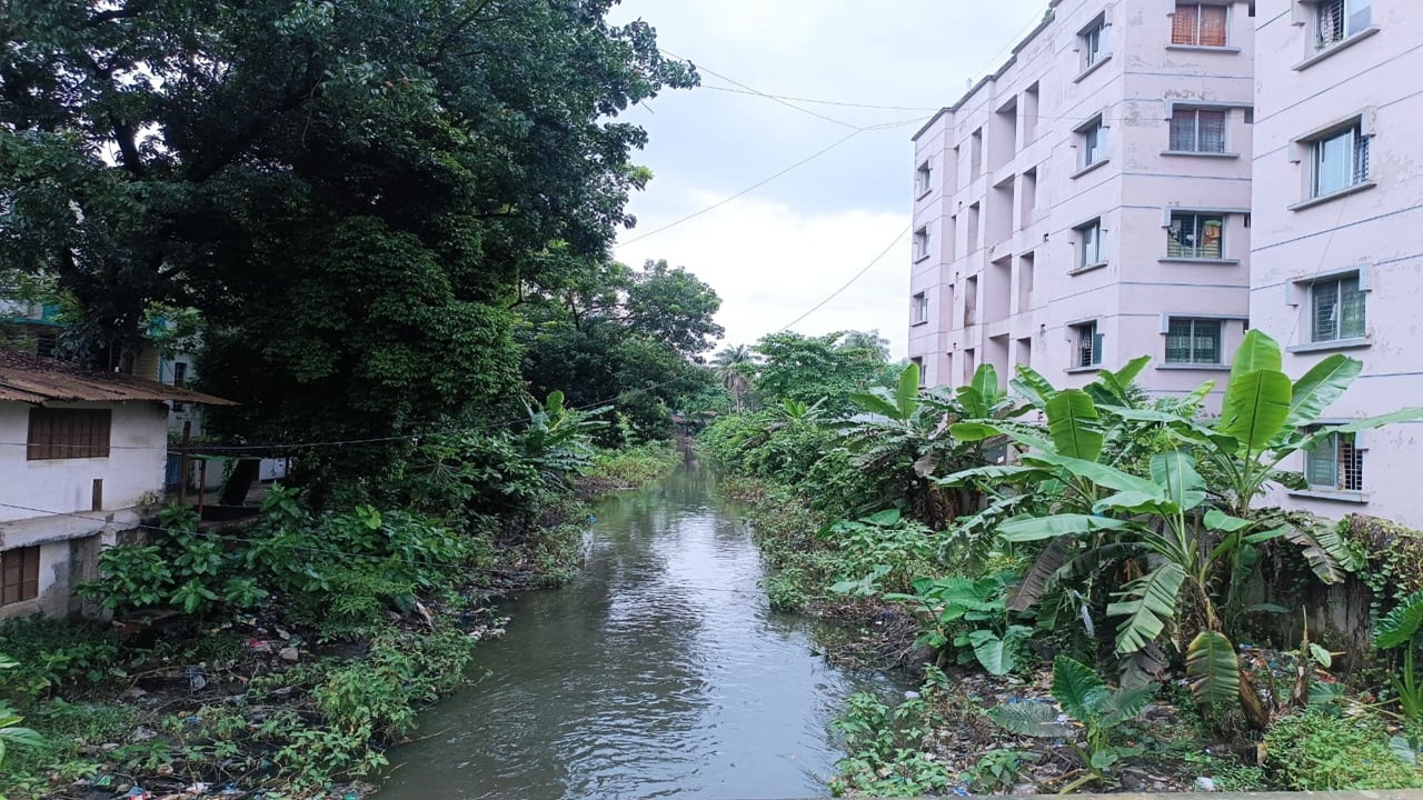 বরিশালের মরা খালে অবশেষে প্রাণসঞ্চার