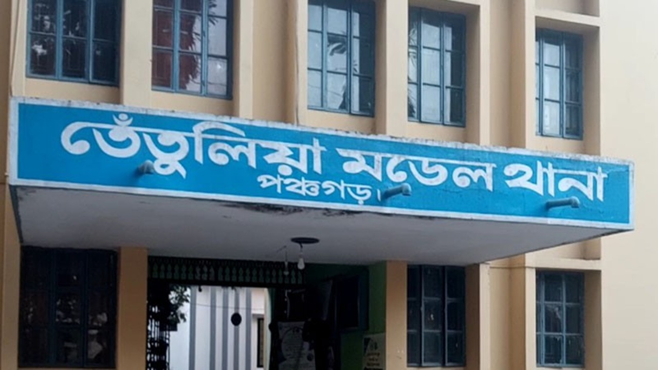 পঞ্চগড়-তেঁতুলিয়া মহাসড়কে দুর্ঘটনায় নিহত ১